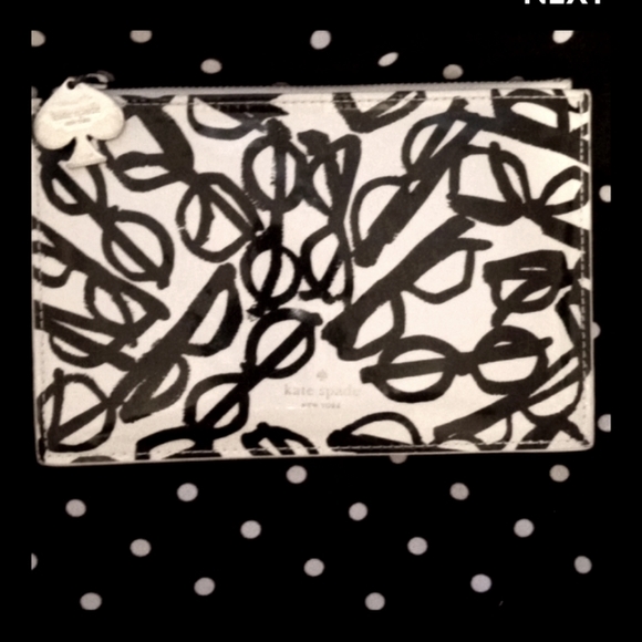 NWOT ♠️ KATE SPADE POUCH - Picture 1 of 6